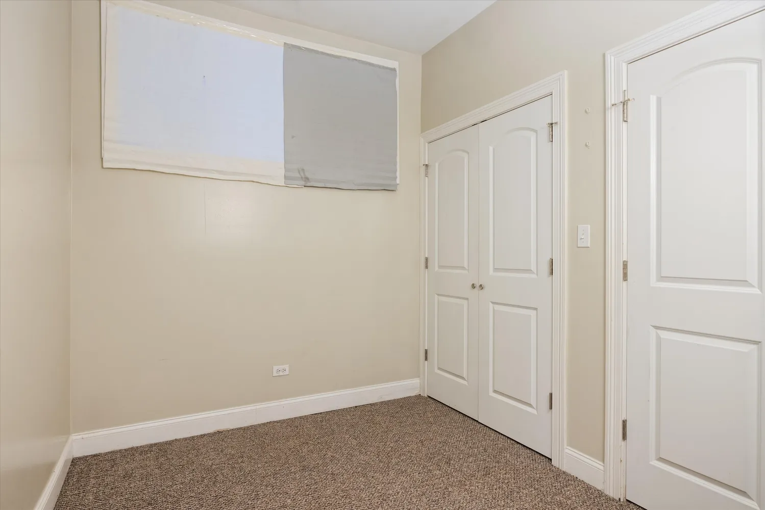 $3,200 | 641 East 50th Street, Unit 1, Chicago, IL 60615