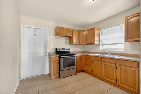 $750,000 | 812 Northwest 70th Street, Miami, FL 33150