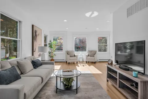 $950,000 | 81 Pinckney Road, Red Bank, NJ 07701