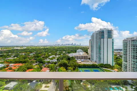 $4,250,000 | 2678 Tigertail Avenue, Unit 1702, Miami, FL 33133