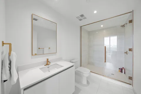 $4,250,000 | 2678 Tigertail Avenue, Unit 1702, Miami, FL 33133