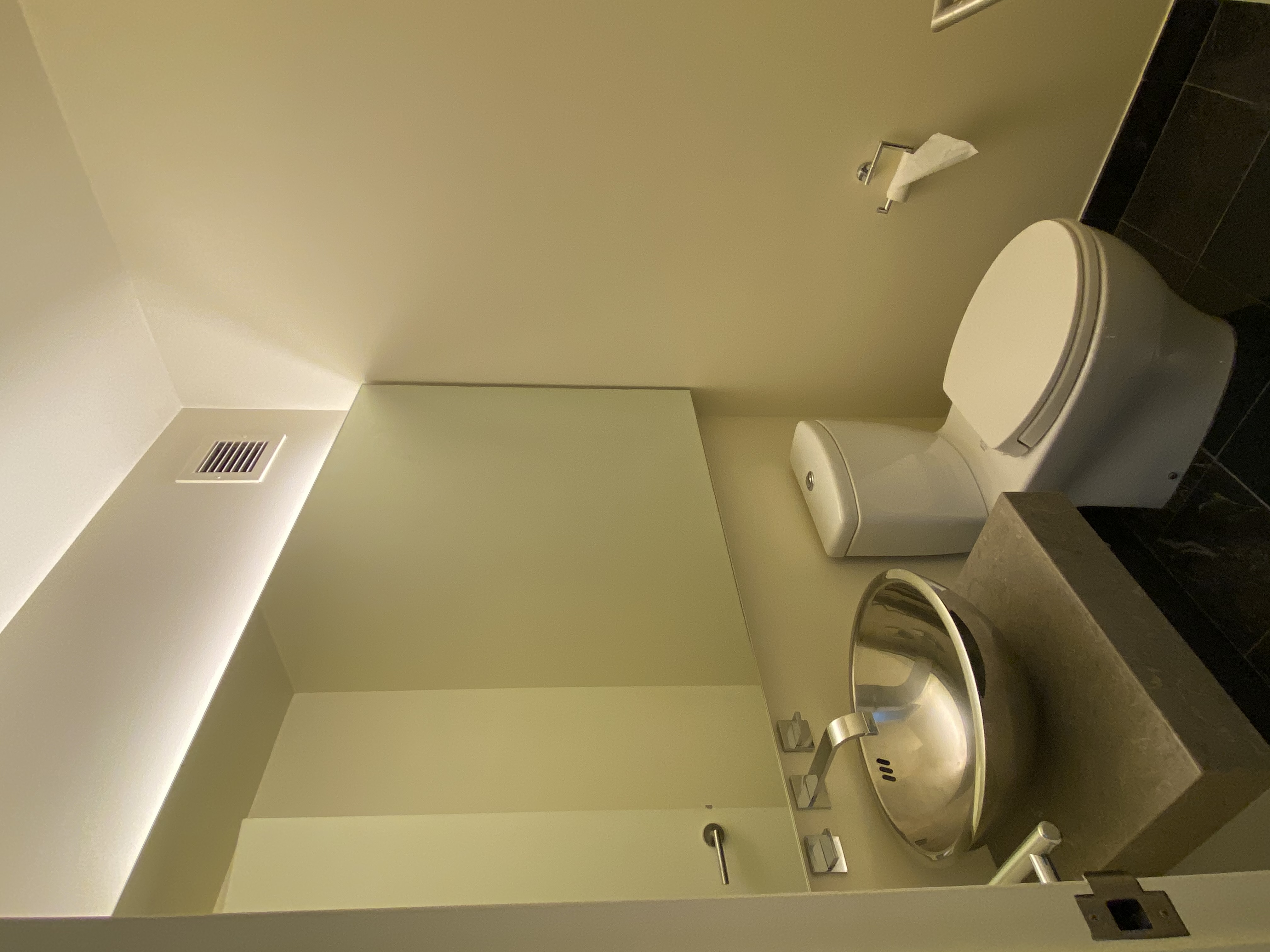 247 West 46th Street, Unit 1902 Manhattan, NY 10036 - Photo 6 of 9