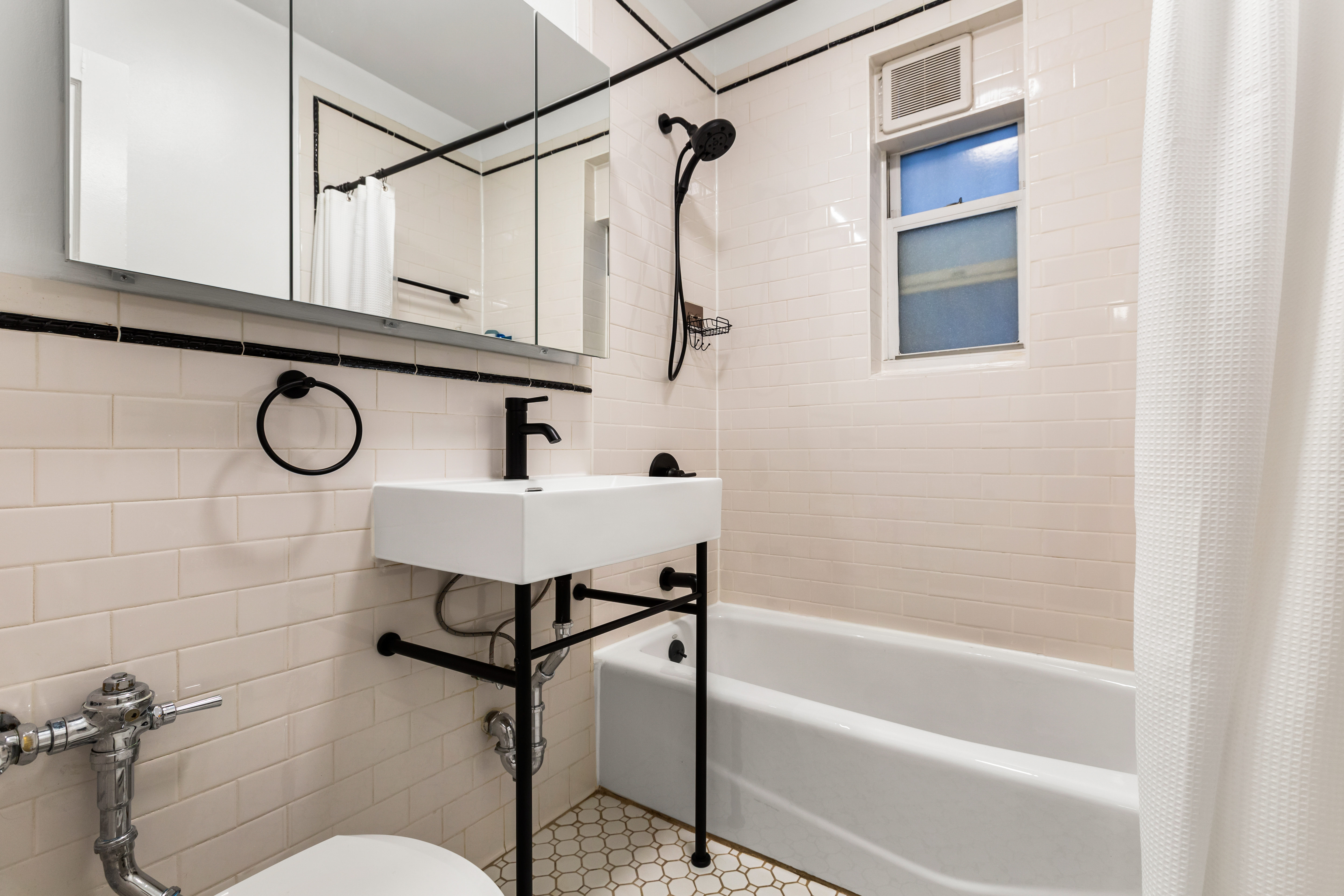 55 Eastern Parkway, Unit 1E Brooklyn, NY 11238 - Photo 9 of 10