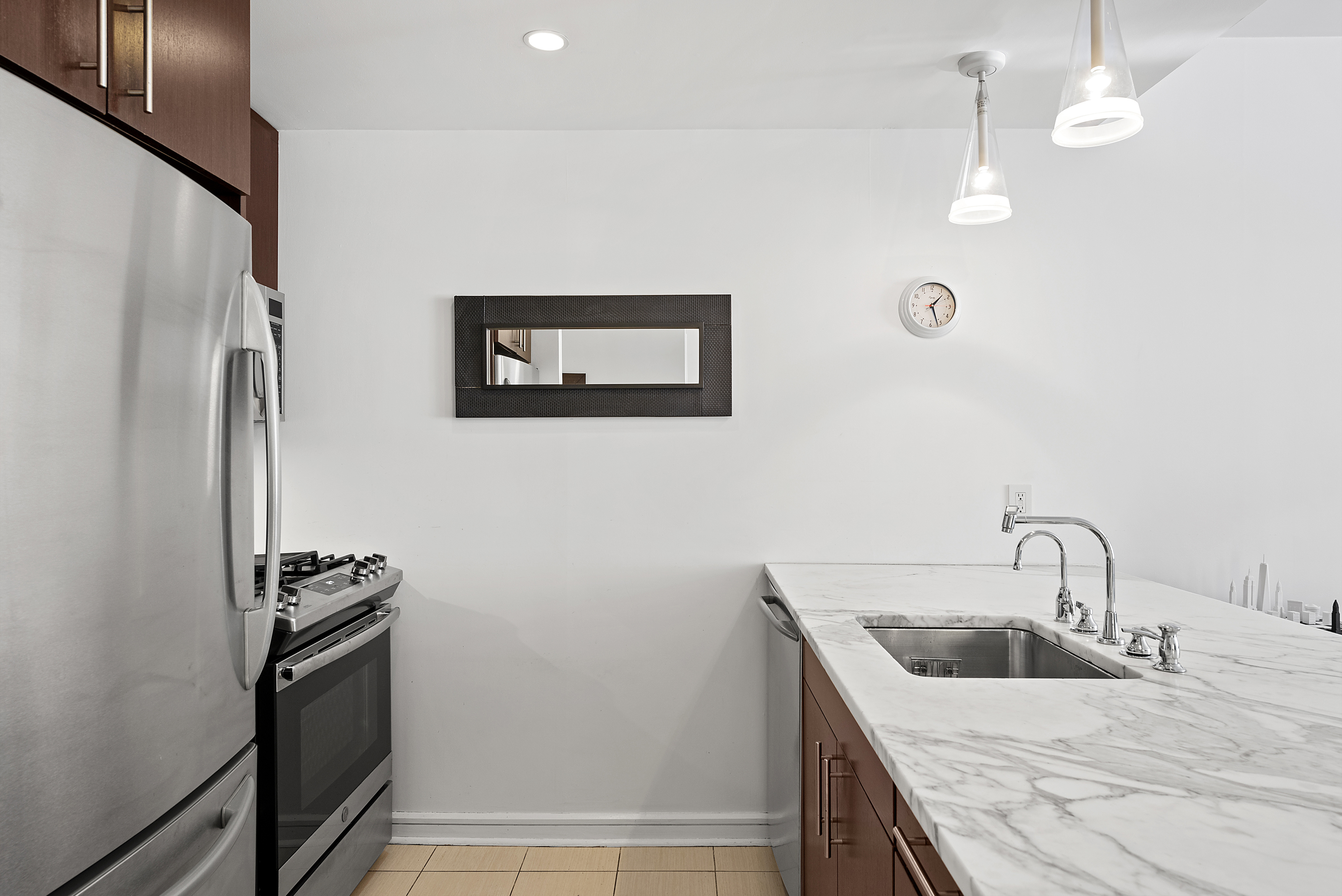 350 West 53rd Street, Unit 3D Manhattan, NY 10019 - Photo 6 of 7