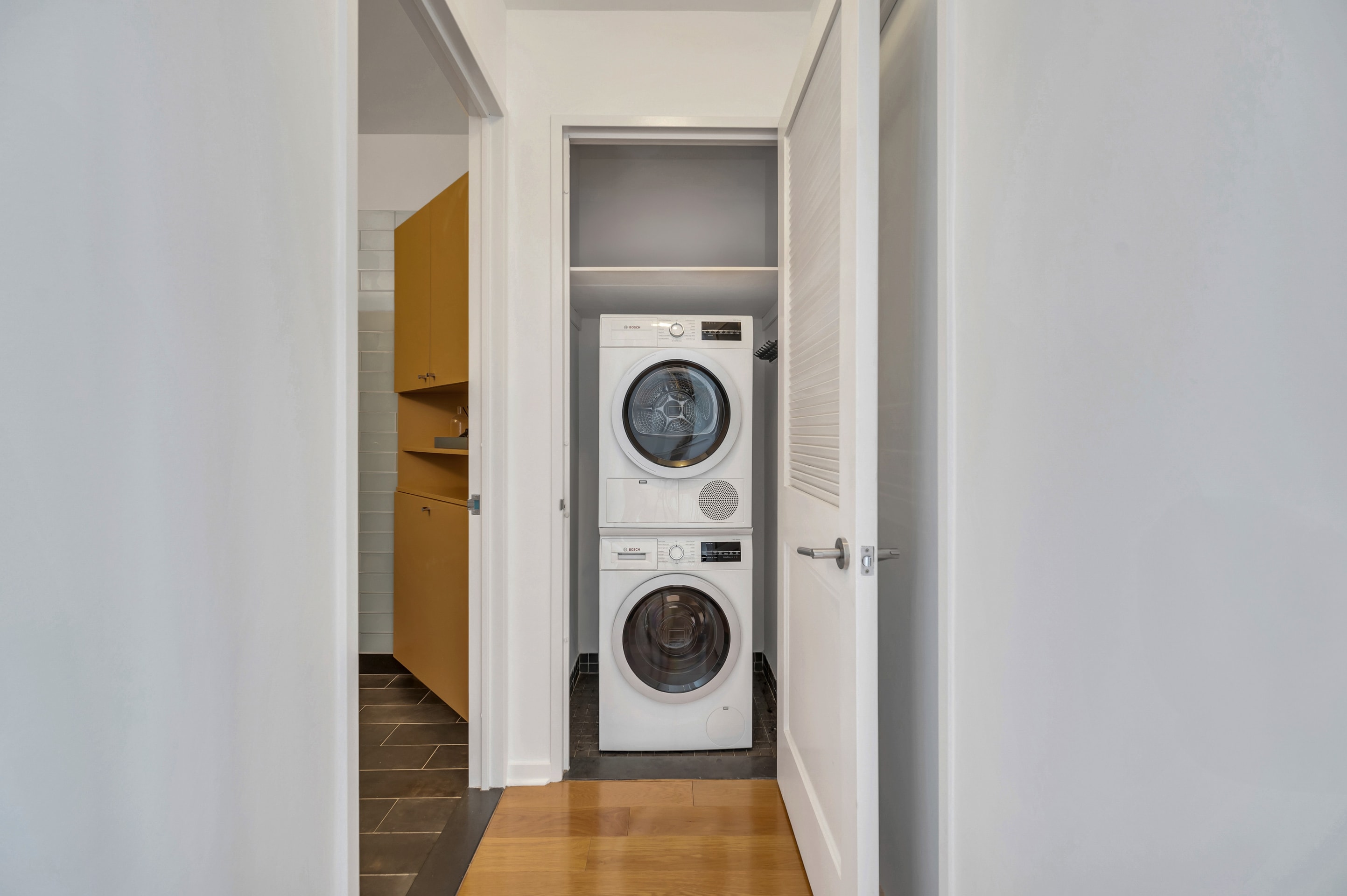 310 West 52nd Street, Unit 16C Manhattan, NY 10019 - Photo 7 of 13