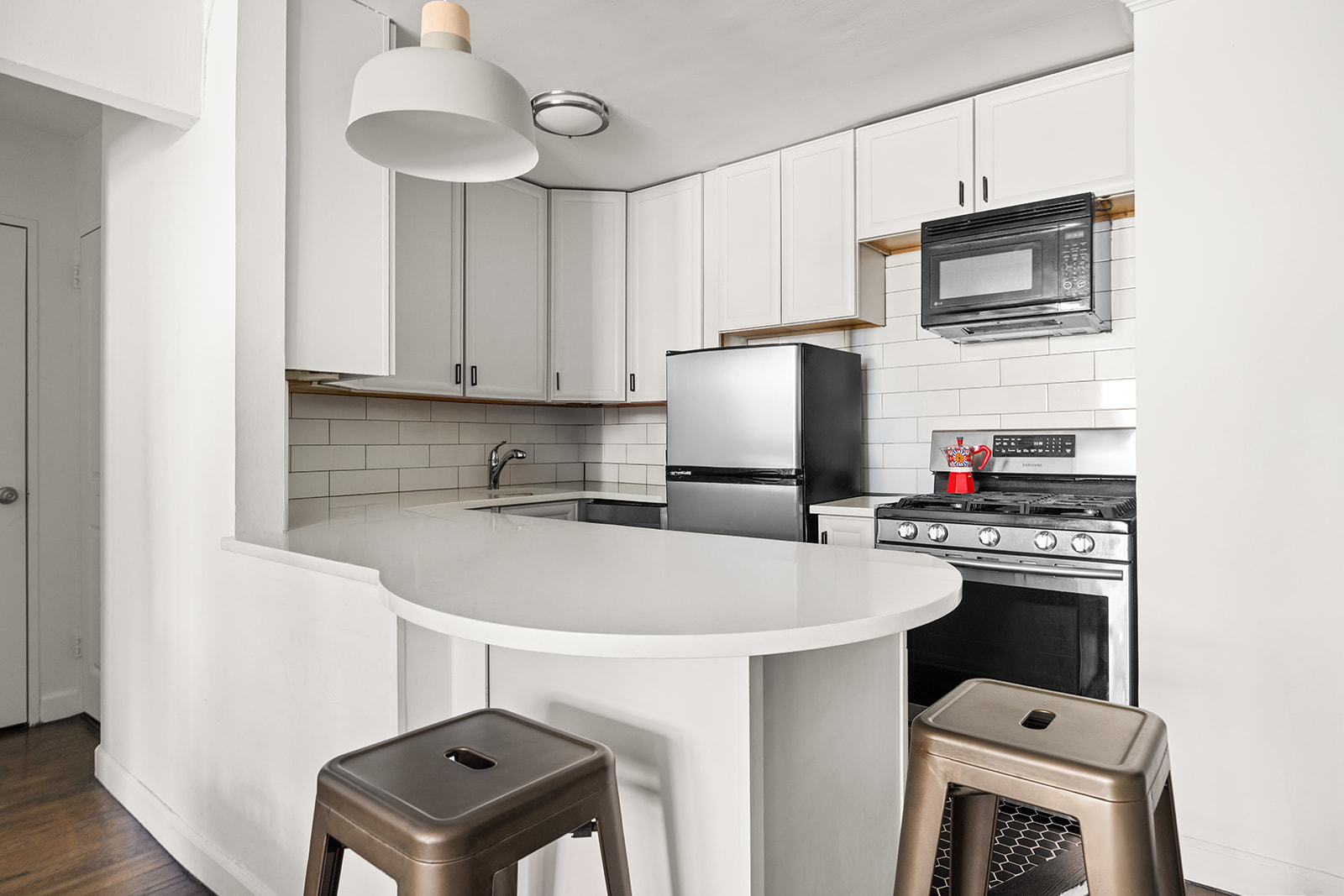 336 East 50th Street, Unit 5A Manhattan, NY 10022 - Photo 5 of 9
