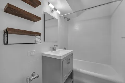 $315,000 | 5 Tudor City Place, Unit 1536 | Murray Hill