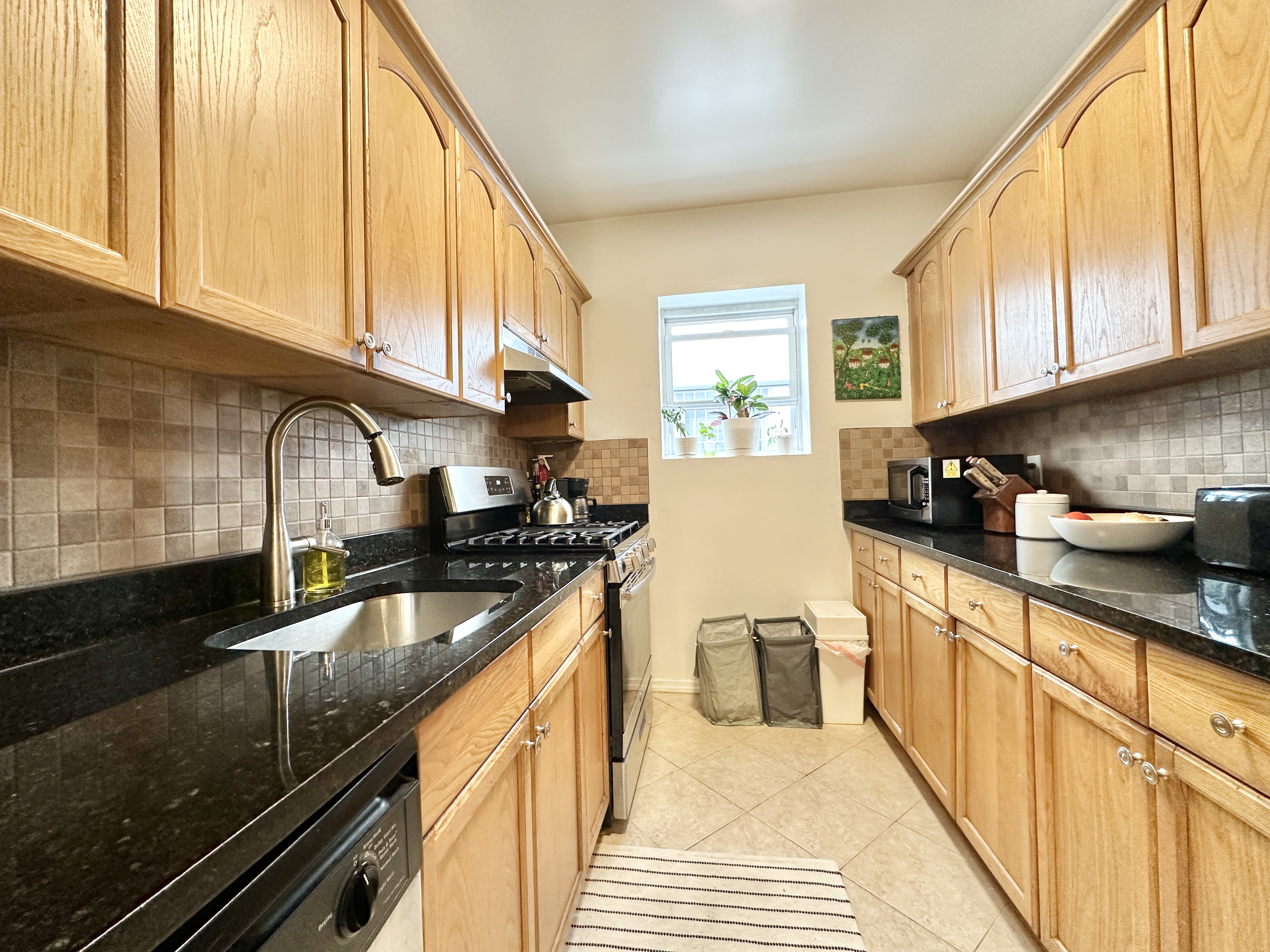 172 Minna Street, Unit 2 Brooklyn, NY 11218 - Photo 4 of 9