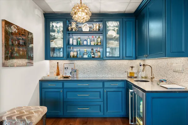 $595,000 | 2600 West 7th Street, Unit 2638, Fort Worth, TX 76107