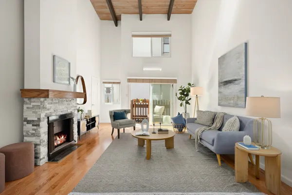 $709,000 | 11954 Goshen Avenue, Unit 205, Los Angeles, CA 90049
