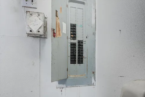 a picture of a bench in front of door