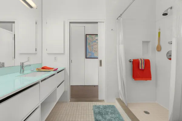 $4,800 | 38-06 28th Street, Unit 1 | Long Island City