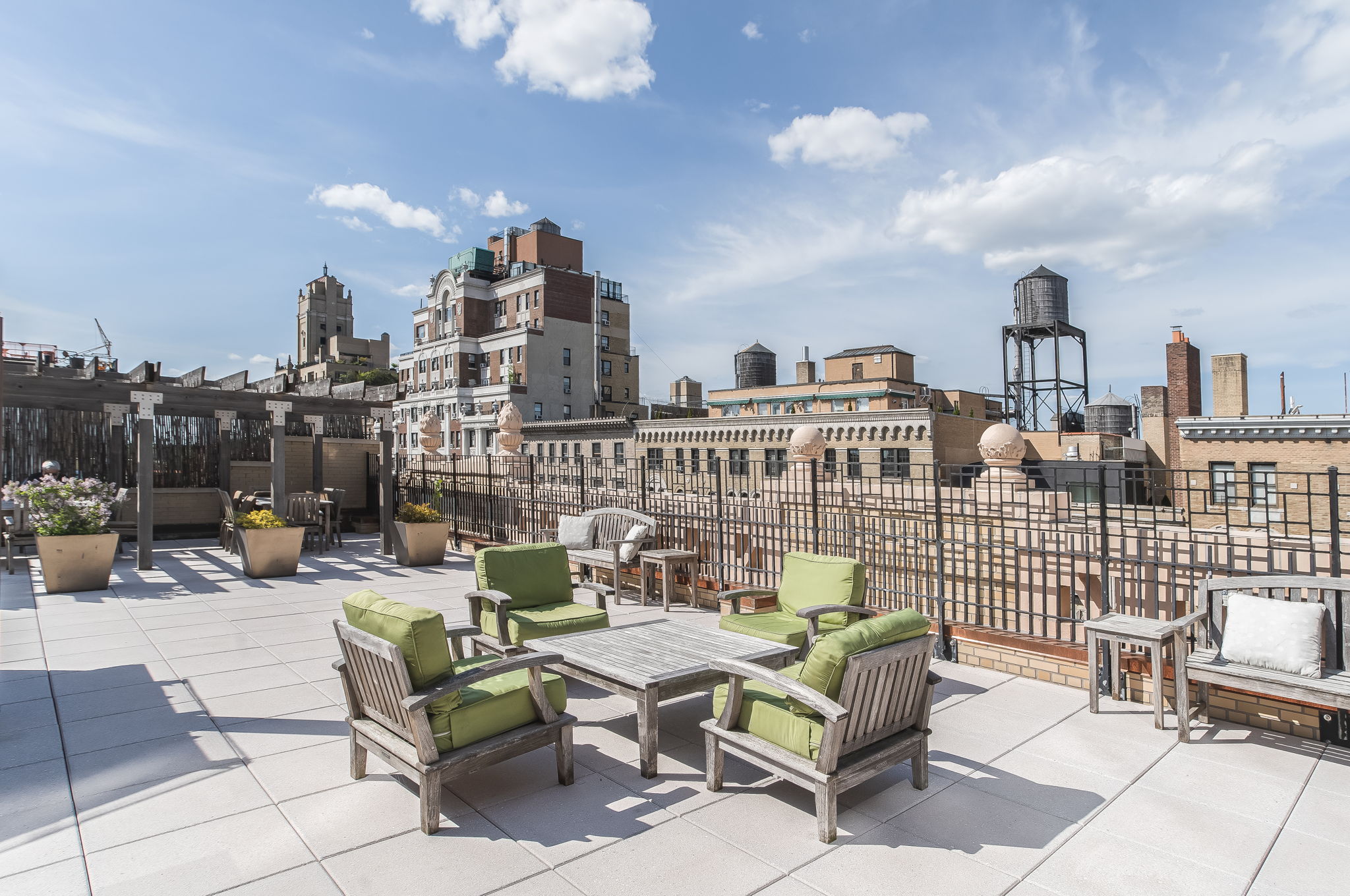 302 West 86th Street, Unit 11C Manhattan, NY 10024 - Photo 12 of 16 a view of a terrace with sitting area