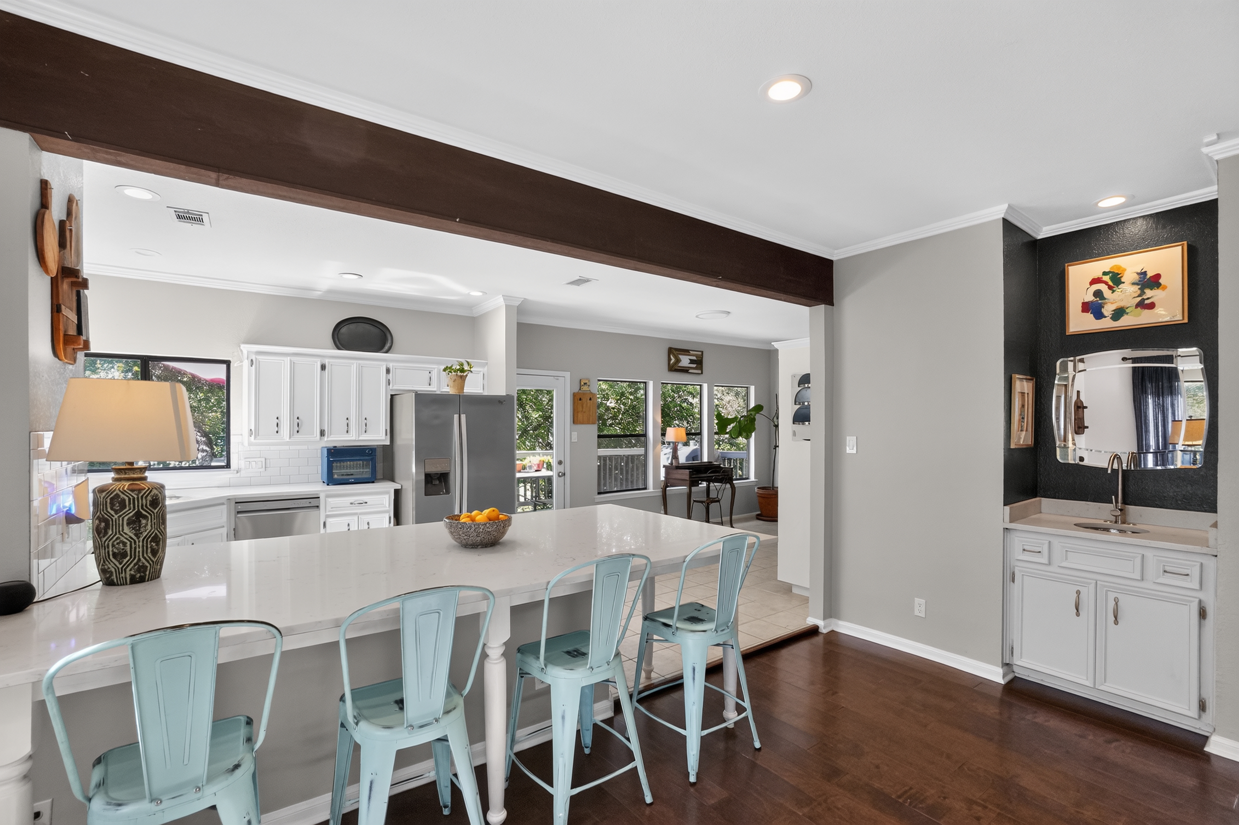 1911 Stoneridge Road Austin, TX 78746 - Photo 8 of 26 Gallery Image 8