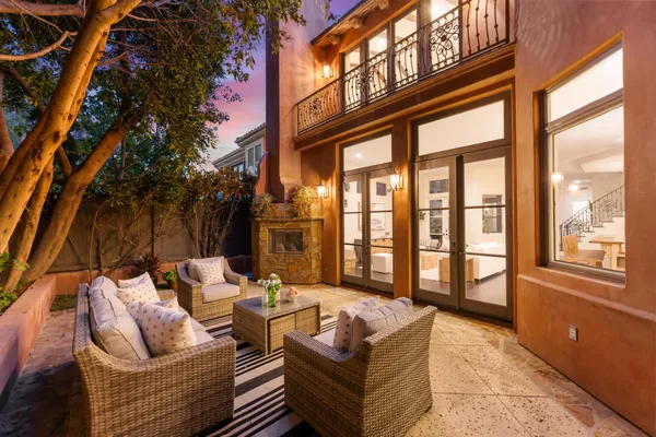 $4,600,000 | 2516 Walnut Avenue, Manhattan Beach, CA 90266