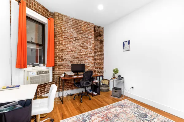 $675,000 | 313 East 56th Street, Unit 2C | Sutton Place