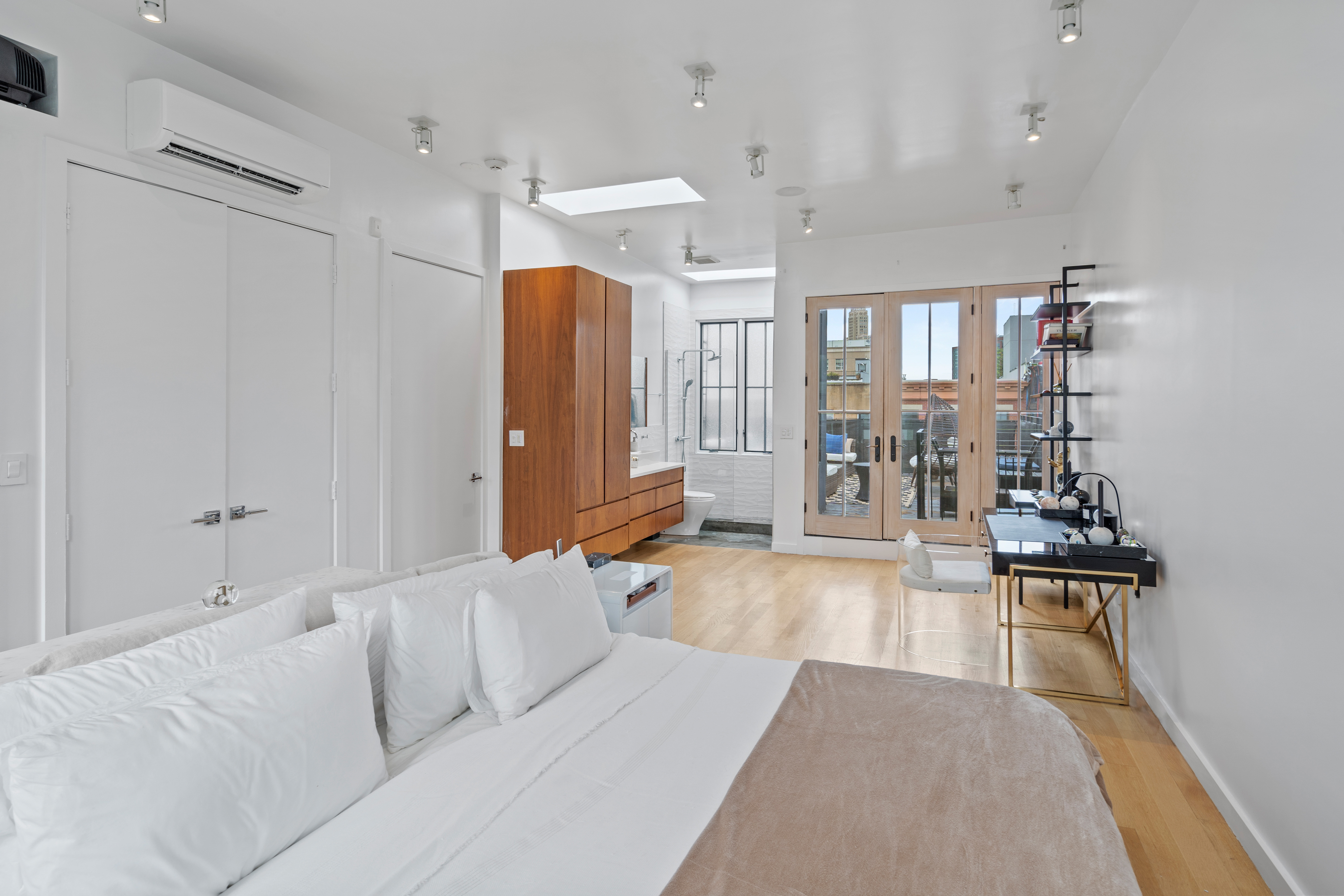 364 Douglass Street Brooklyn, NY 11217 - Photo 21 of 27