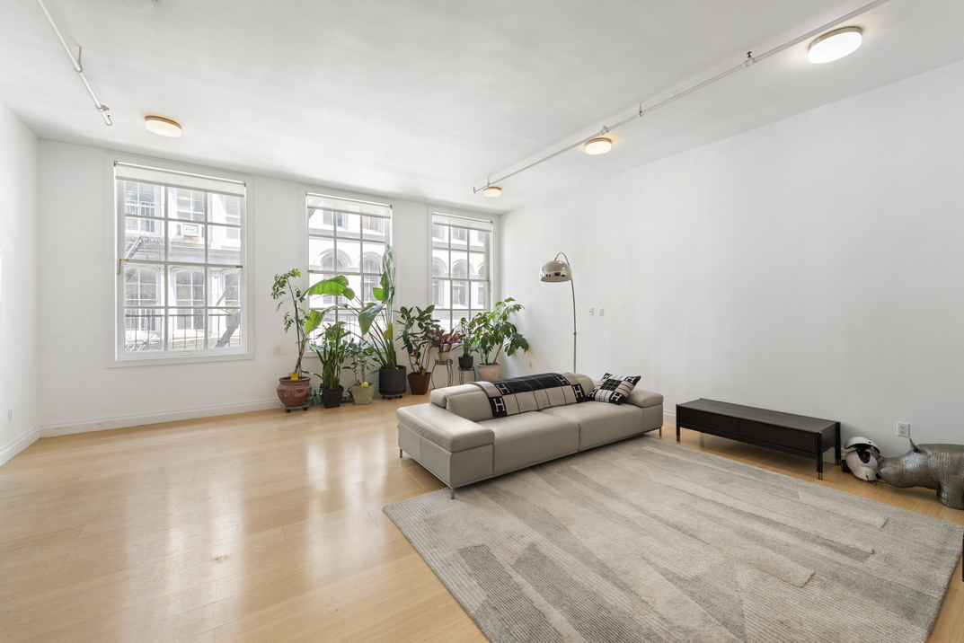 49 Walker Street, Unit 3 Manhattan, NY 10013 - Photo 2 of 12