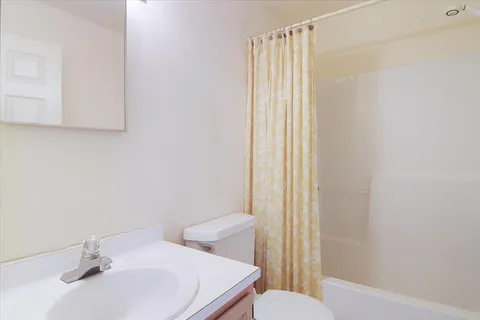 $470,000 | 60 Hickory Way, Mount Arlington, NJ 07856