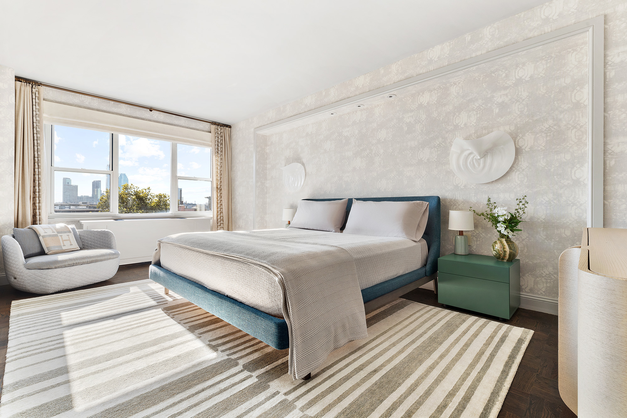 16 Sutton Place, Unit 8C Manhattan, NY 10022 - Photo 6 of 15