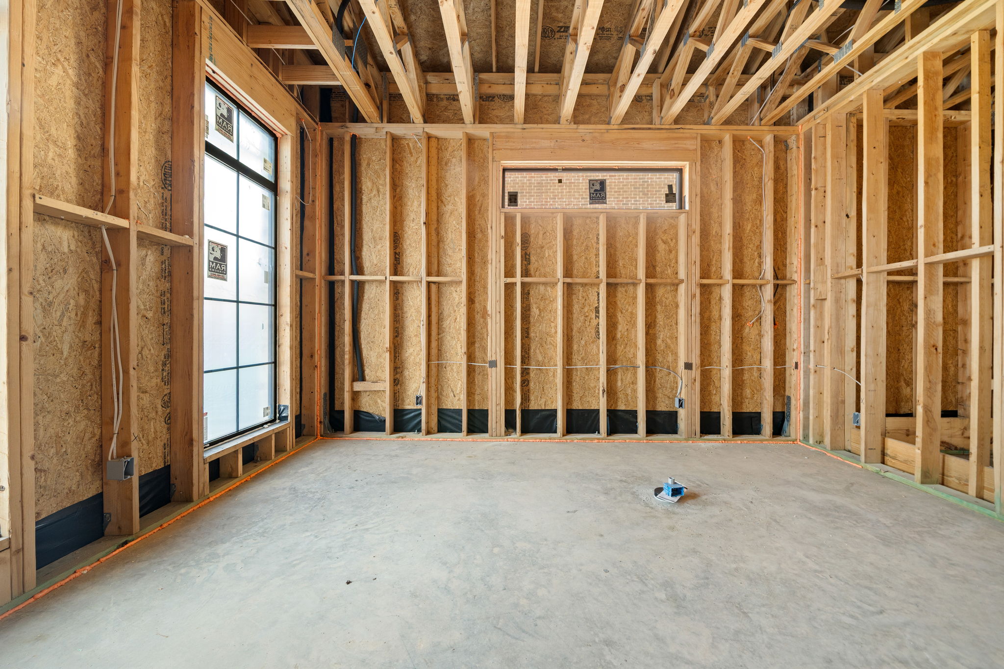 6213 Overbrook Lane Houston, TX 77057 - Photo 5 of 27 a view of an empty room