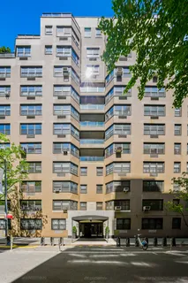 $2,600,000 | 177 East 77th Street, Unit PHC | Upper East Side