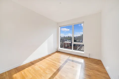 $2,350,000 | 120 North 7th Street, Unit PH4B | Williamsburg