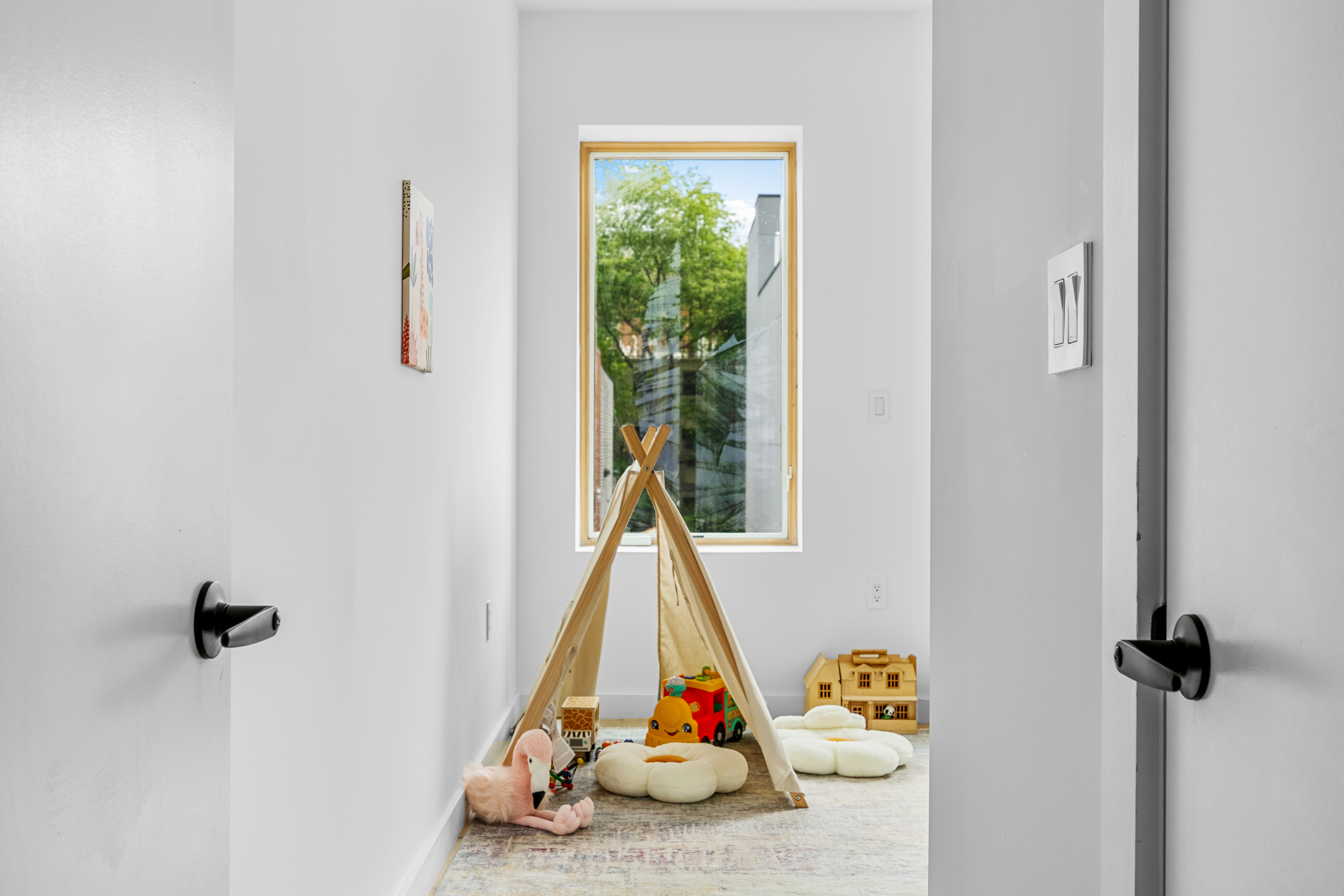 545 Lexington Avenue, Unit 1 Brooklyn, NY 11221 - Photo 10 of 19 a view of a room with gym equipment