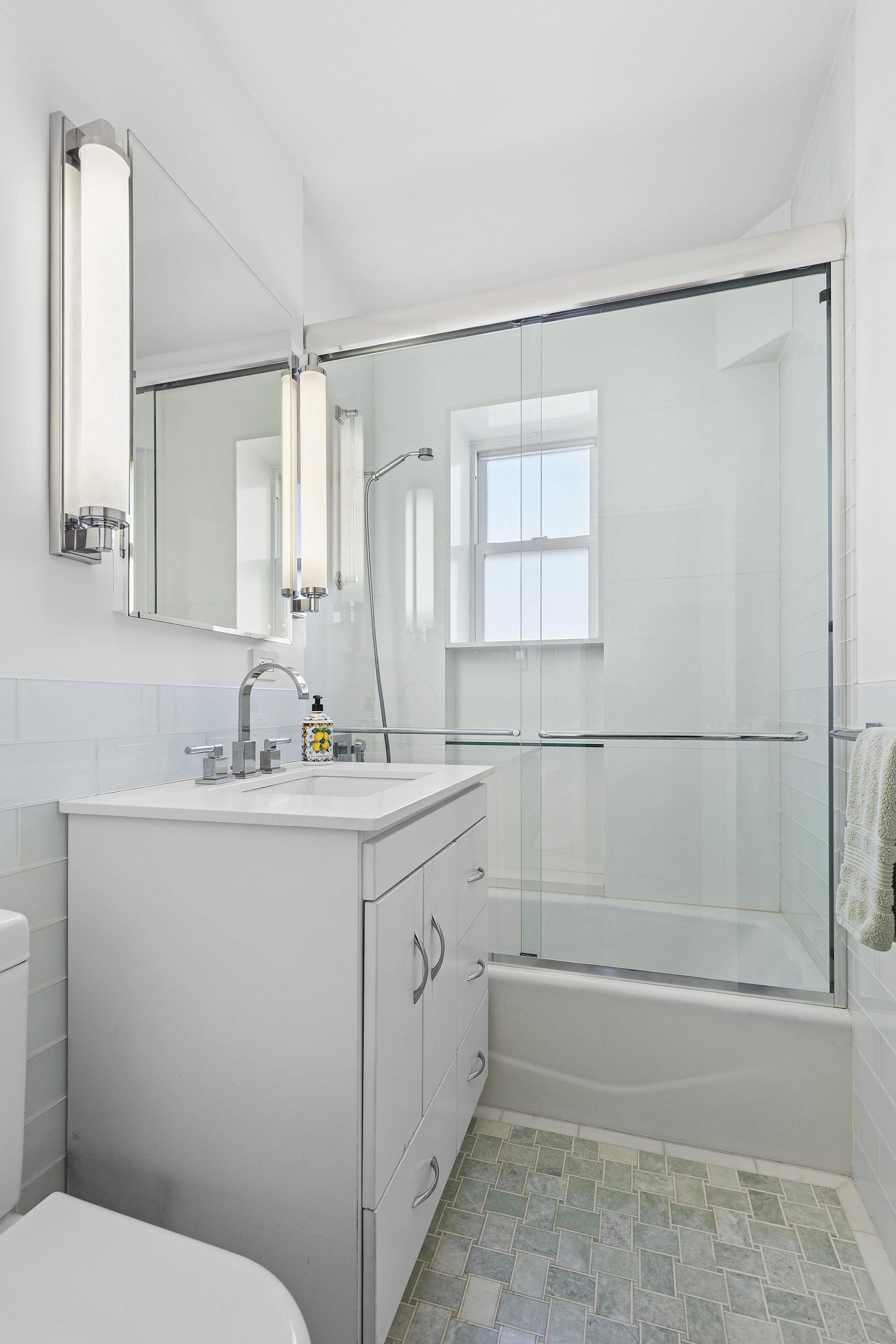 400 East 85th Street, Unit PHC Manhattan, NY 10028 - Photo 8 of 10