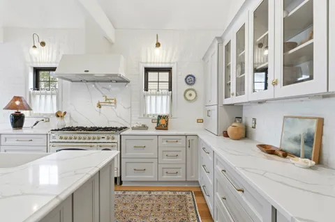 Contact Agent | 77 Donelson Street, Nashville, TN 37210