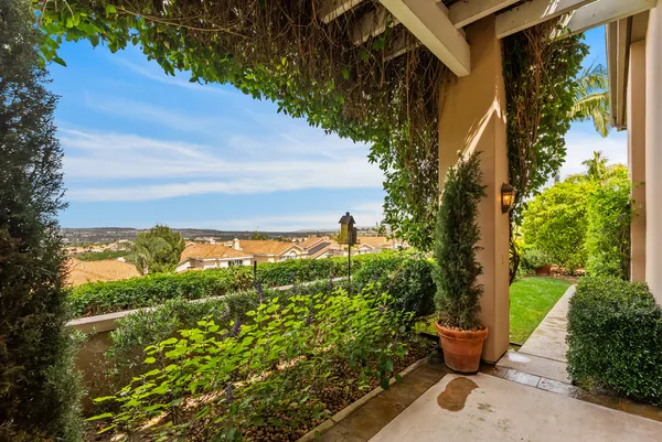 $5,900,000 | 11 San Rafael Place, Laguna Niguel, CA 92677