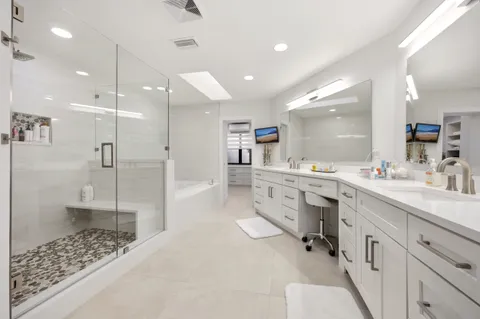 $1,295,000 | 22583 Caravelle Circle, Boca Raton, FL 33433
