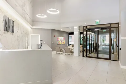 $1,195,000 | 14 West Broadway, Unit 507, Boston, MA 02127