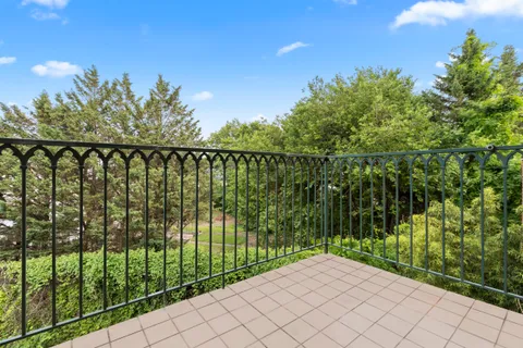 $850,000 | 85 Hudson Avenue, Unit 4B | Vinegar Hill