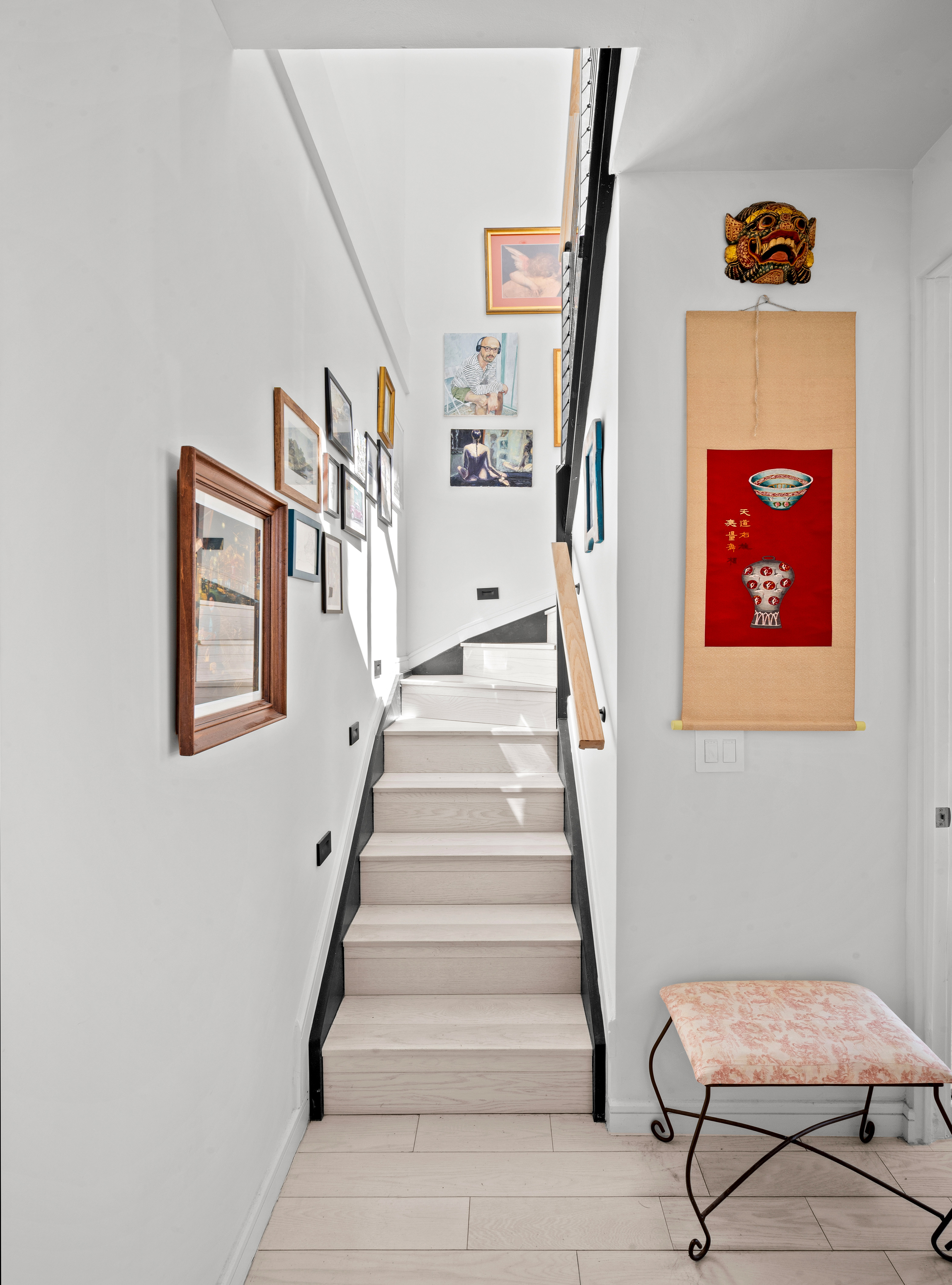 112 Cooper Street, Unit 4B Brooklyn, NY 11207 - Photo 10 of 17 a view of entryway and hall