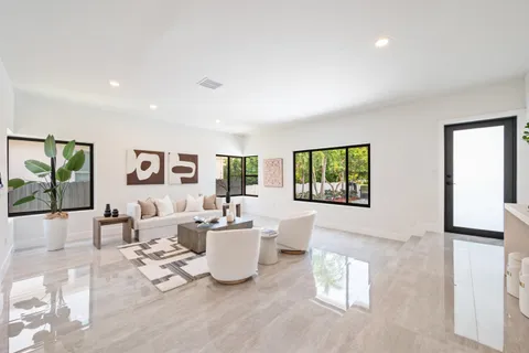 $2,200,000 | 1405 Lenox Avenue, Miami Beach, FL 33139
