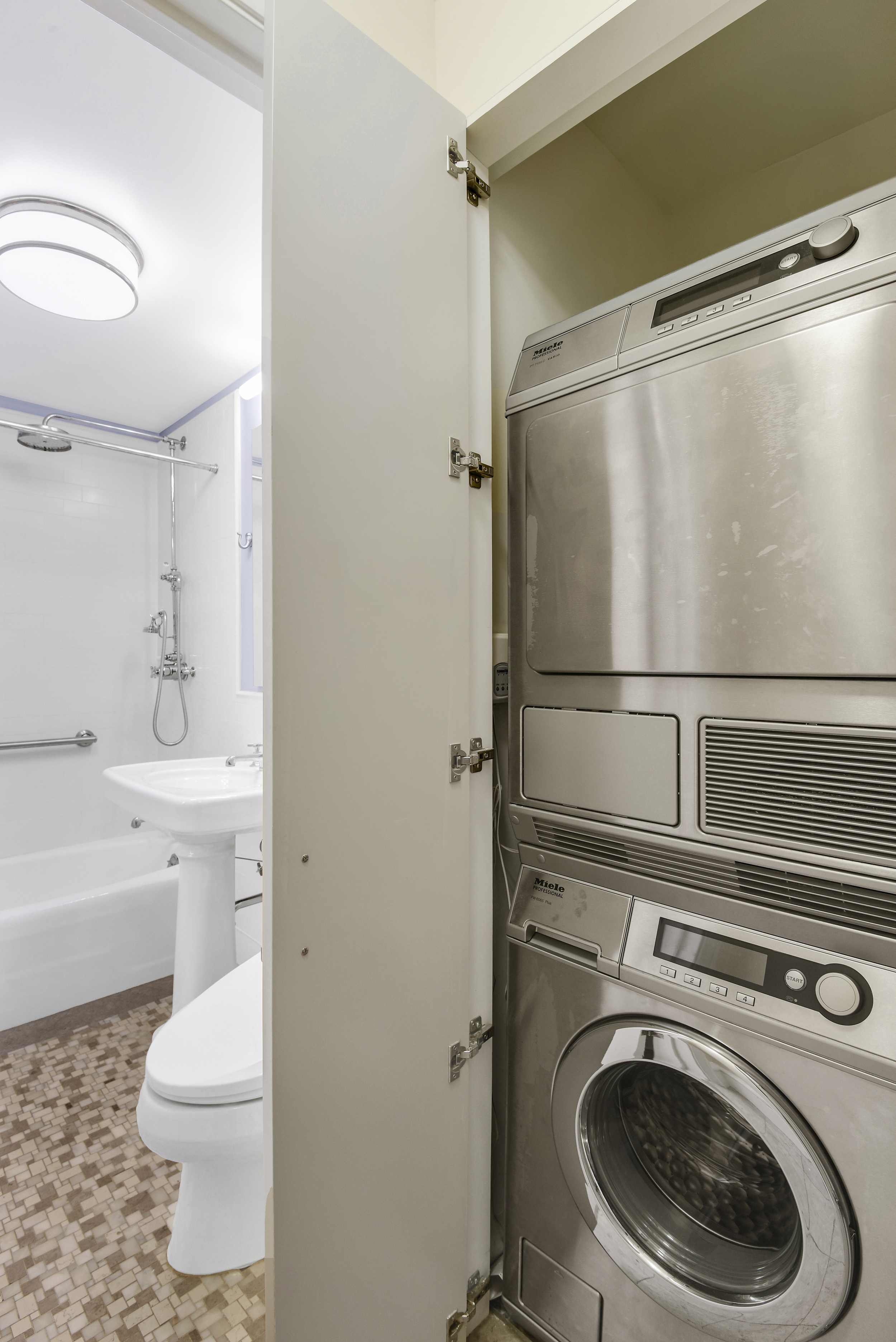 25 Central Park West, Unit 3U Manhattan, NY 10023 - Photo 10 of 19