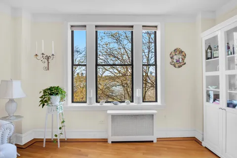 $620,000 | 725 Riverside Drive, Unit 4D | Hamilton Heights