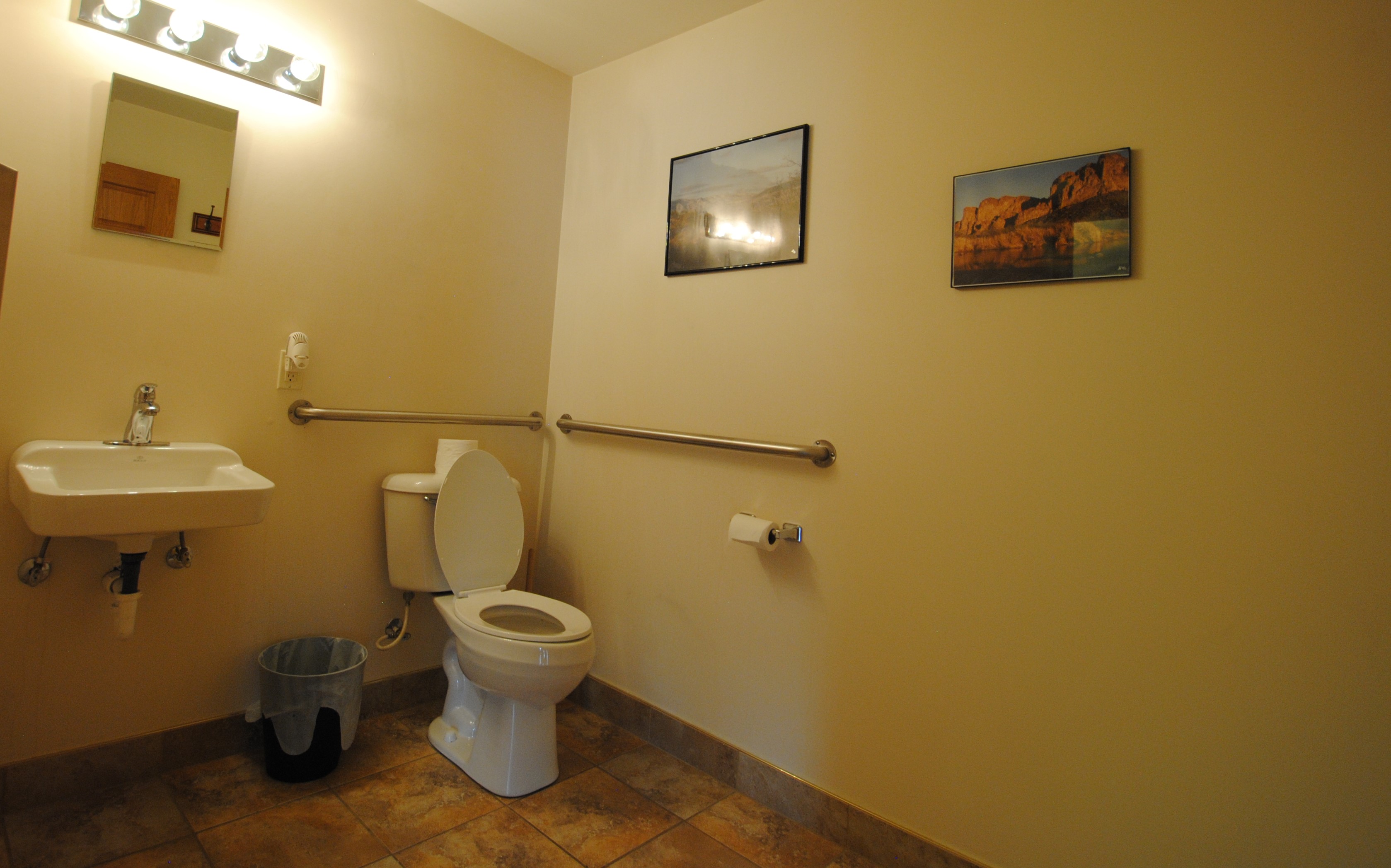 422 North Wisconsin Street Elkhorn, WI 53121 - Photo 12 of 14