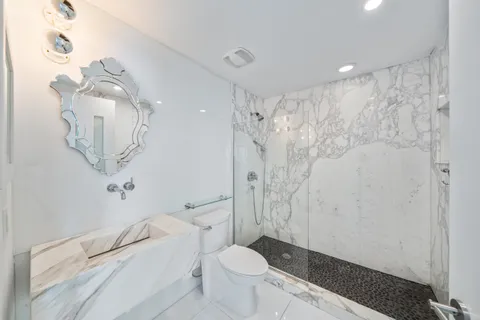 $6,750,000 | 1040 Biscayne Boulevard, Unit 4602, Miami, FL 33132
