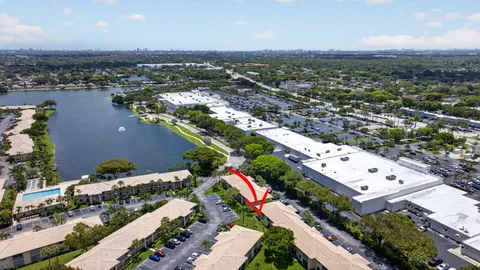 $225,000 | 5561 Lakeside Drive, Unit 107, Margate, FL 33063