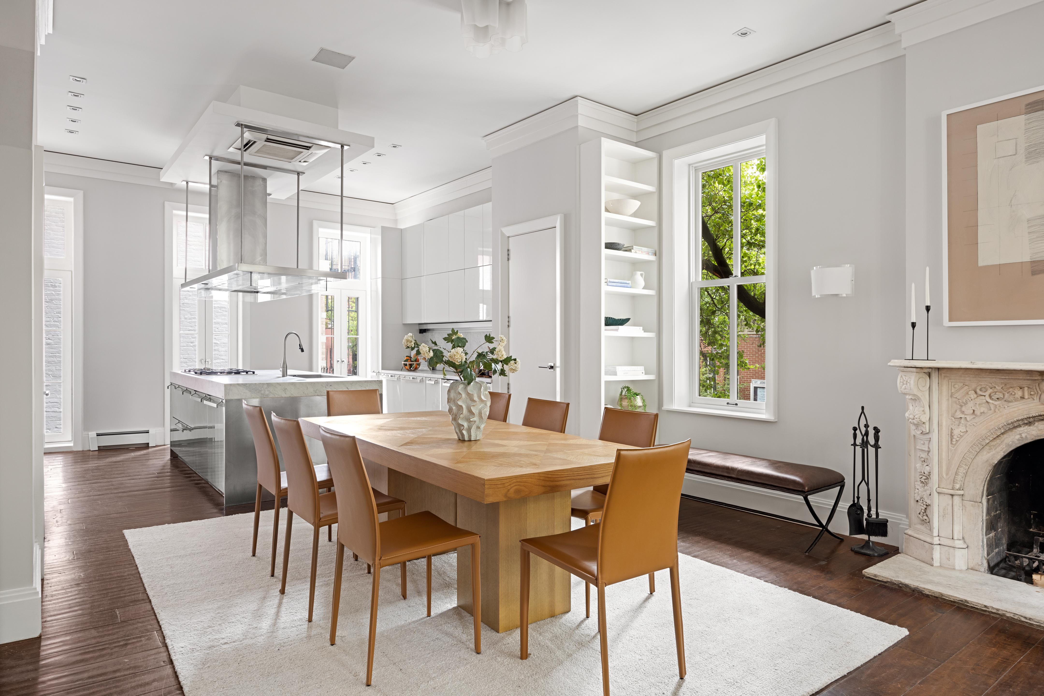 214 West 11th Street Manhattan, NY 10014 - Photo 6 of 25