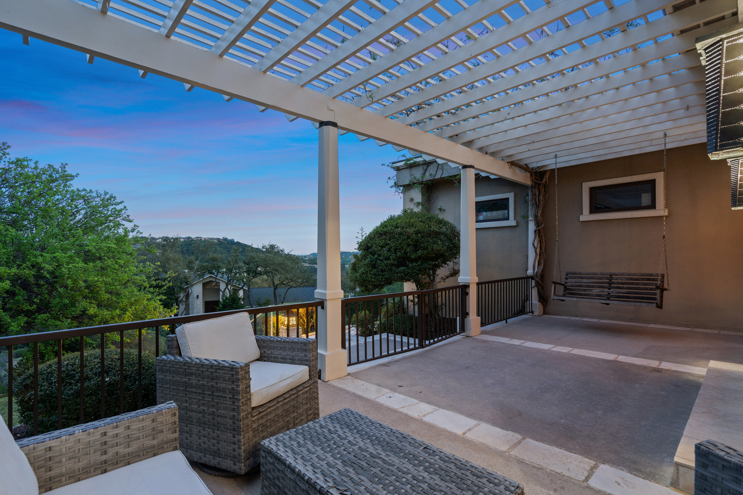 5319 Backtrail Drive Austin, TX 78731 - Photo 32 of 35 a balcony with furniture