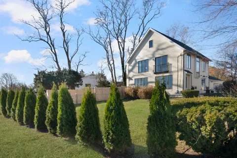 $639,000 | 1705 Wampanoag Trail, Barrington, RI 02806