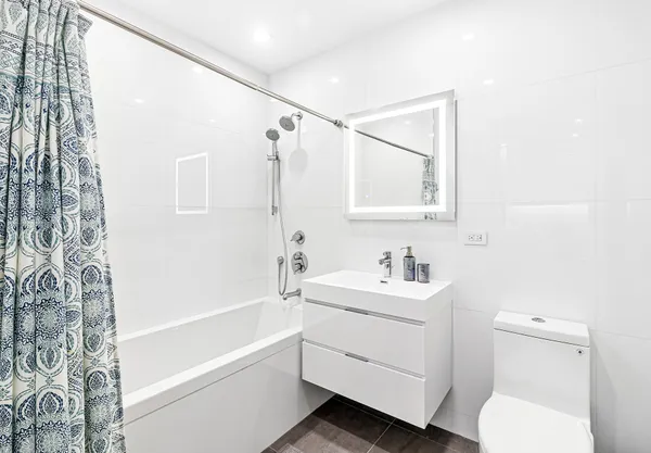 $699,000 | 309 Ocean Parkway, Unit 4F | Kensington