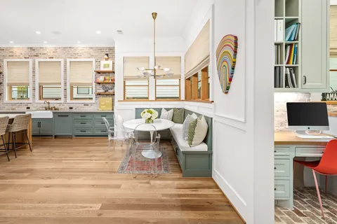 $2,300,000 | 3758 Drummond Street, Houston, TX 77025