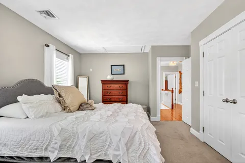 $1,265,000 | 2 Heritage Lane, Saugus, MA 01906