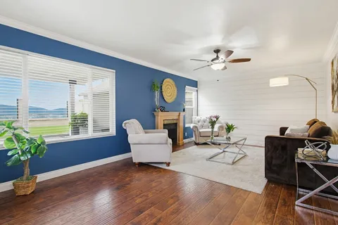 $1,049,000 | 9525 High Park Lane, San Diego, CA 92129