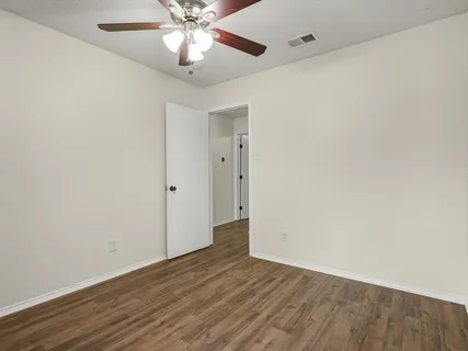 $279,000 | 825 Bristol Avenue, Saginaw, TX 76179