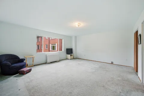 $485,000 | 5301 Westbard Circle, Unit 334, Bethesda, MD 20816